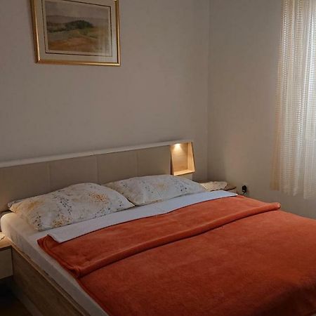 Apartman Ivanka Apartment วีร์ ภายนอก รูปภาพ