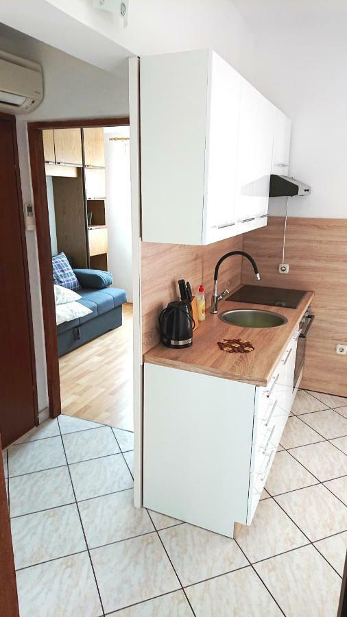 Apartman Ivanka Apartment วีร์ ภายนอก รูปภาพ