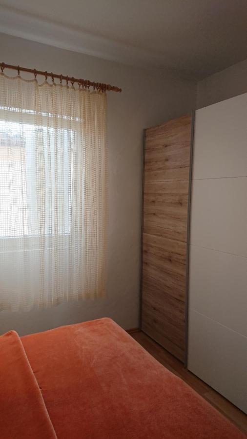 Apartman Ivanka Apartment วีร์ ภายนอก รูปภาพ